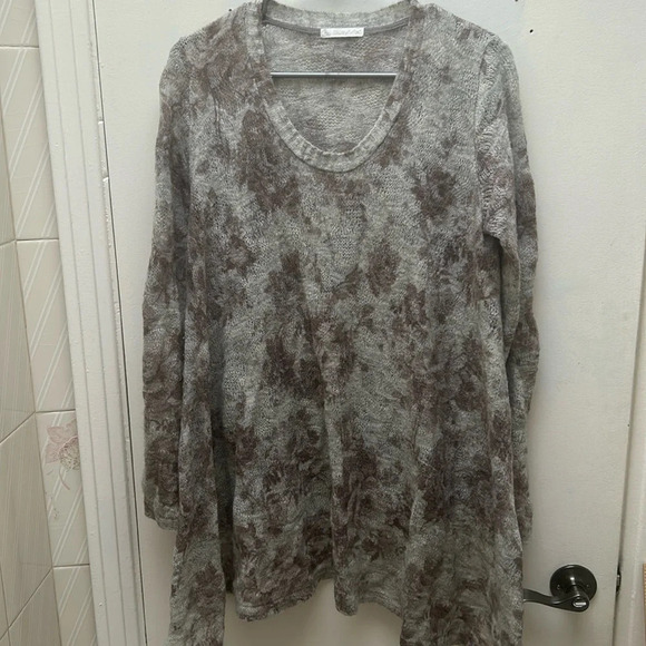 Susy Mx Sweaters - Susy Mx Grey floral sweater tunic, mohair wool blend, asymmetrical, size medium